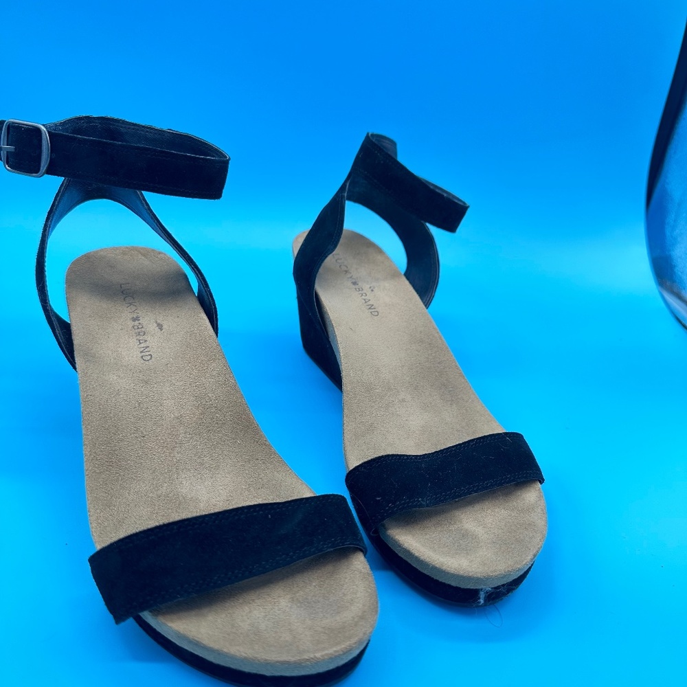 Lucky Brand Black wedge sandal